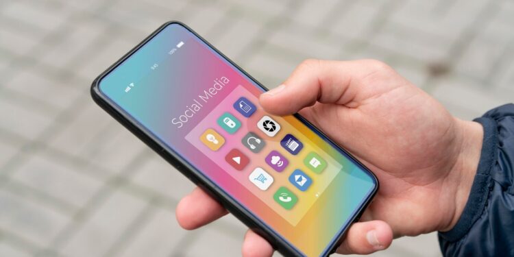 Cara Menggunakan Status di WhatsApp