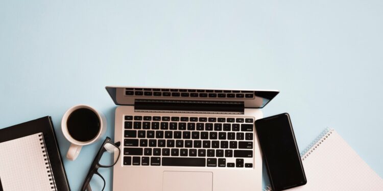Cara Meredupkan Layar Komputer dan Laptop