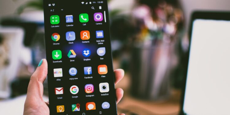WhatsApp Hadirkan Fitur Filter dan Background di Video Call WA: Yuk, Coba!