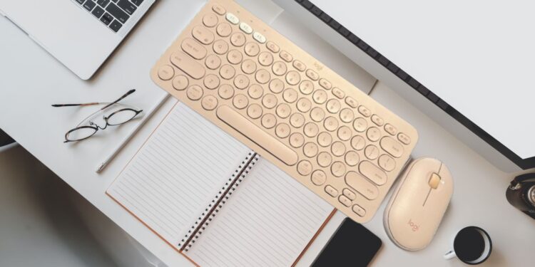 Logitech Pebble 2 Combo : Keyboard dan Mouse Imut Support Banyak Perangkat