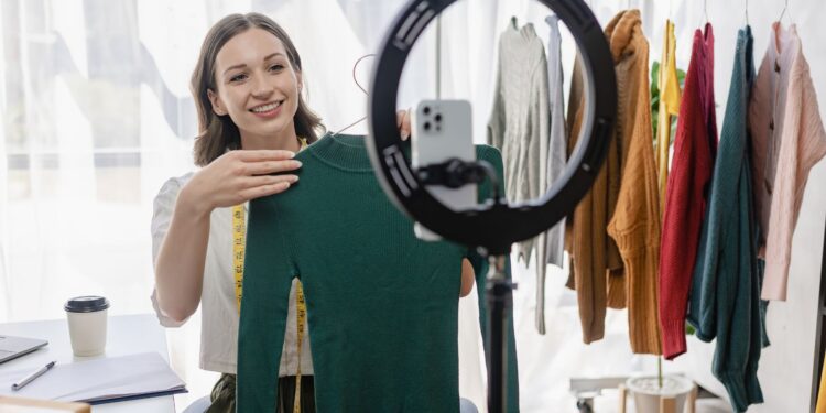 Cara Seru untuk Live di TikTok: Langsung Siaran dan Interaksi Real-Time!