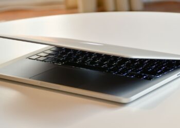 Cek Laptop Bekas Sebelum Kamu Beli