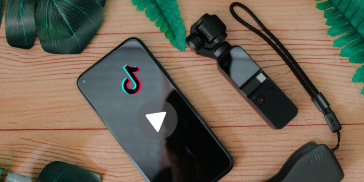 Cara Nyemat Video di TikTok dengan Gaya Santai, Anti Ribet!