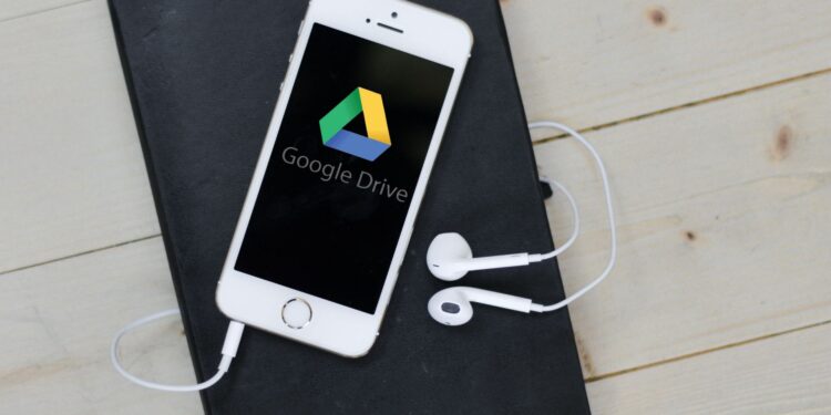 Cara Ngosongin Penyimpanan Google Drive Secara Permanen