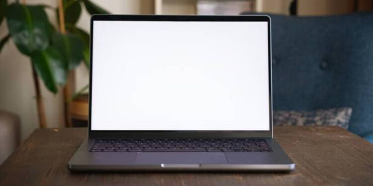 Cara Asik Meredupkan Layar Laptop Terbaru 2024