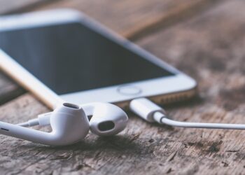 Cara Asik Atasi Suara HP Hilang Karena Headset