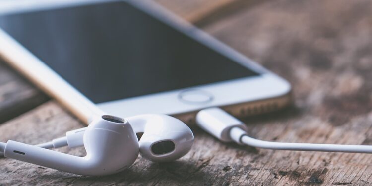 Cara Asik Atasi Suara HP Hilang Karena Headset