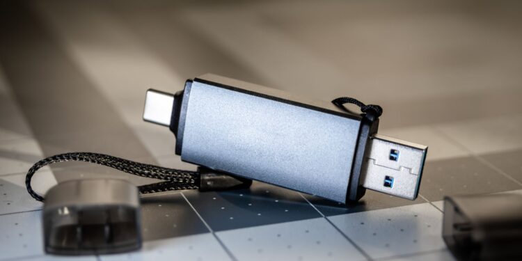 Cara Kembalikan File yang Keapus di Flashdisk, Bikin Nyesek Jadi Lega!