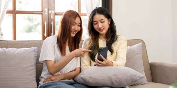Cara Repost Story Telegram dengan Santai