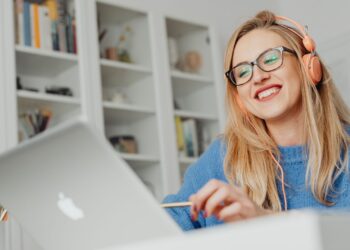 4 Aplikasi Desain Grafis yang Cocok Buat Pemula di Laptop