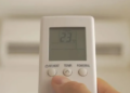 6 Cara Reset Remote AC Electrolux dengan Gampang, Biar AC Lo Kembali Dingin!