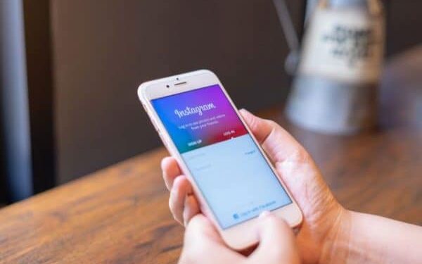 Gampang Banget! Ini Cara Menterjemahkan DM Instagram dengan Bahasa Asing, Biar Lo Nggak Bingung Lagi!