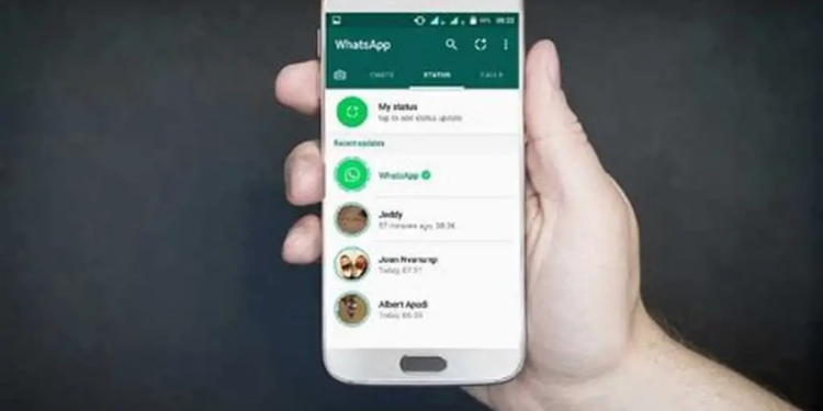 HP Android Bisa Liat Lagi Chat WhatsApp yang Udah Dihapus? Nih Triknya Gaes!